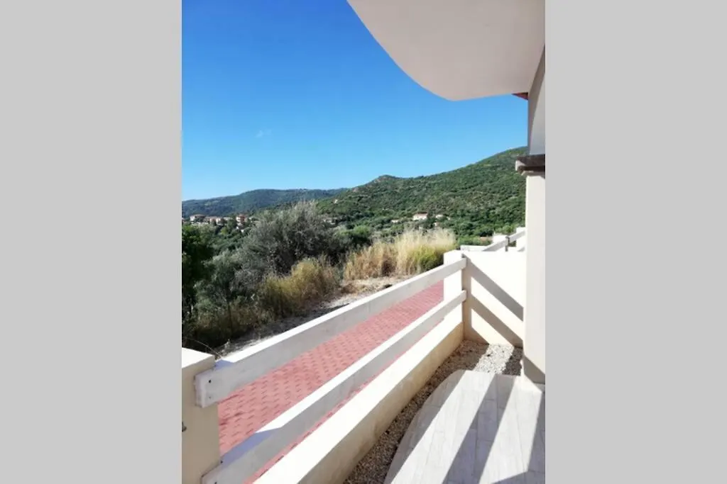 Trilocale Vista Mare Con Piscina A Badesi Apartment