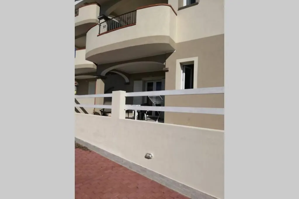 Trilocale Vista Mare Con Piscina A Badesi Apartment
